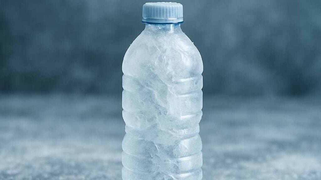 La technique espagnole de la bouteille d’eau est meilleure que la clim', c’est révolutionnaire pour avoir un bon coup de frais