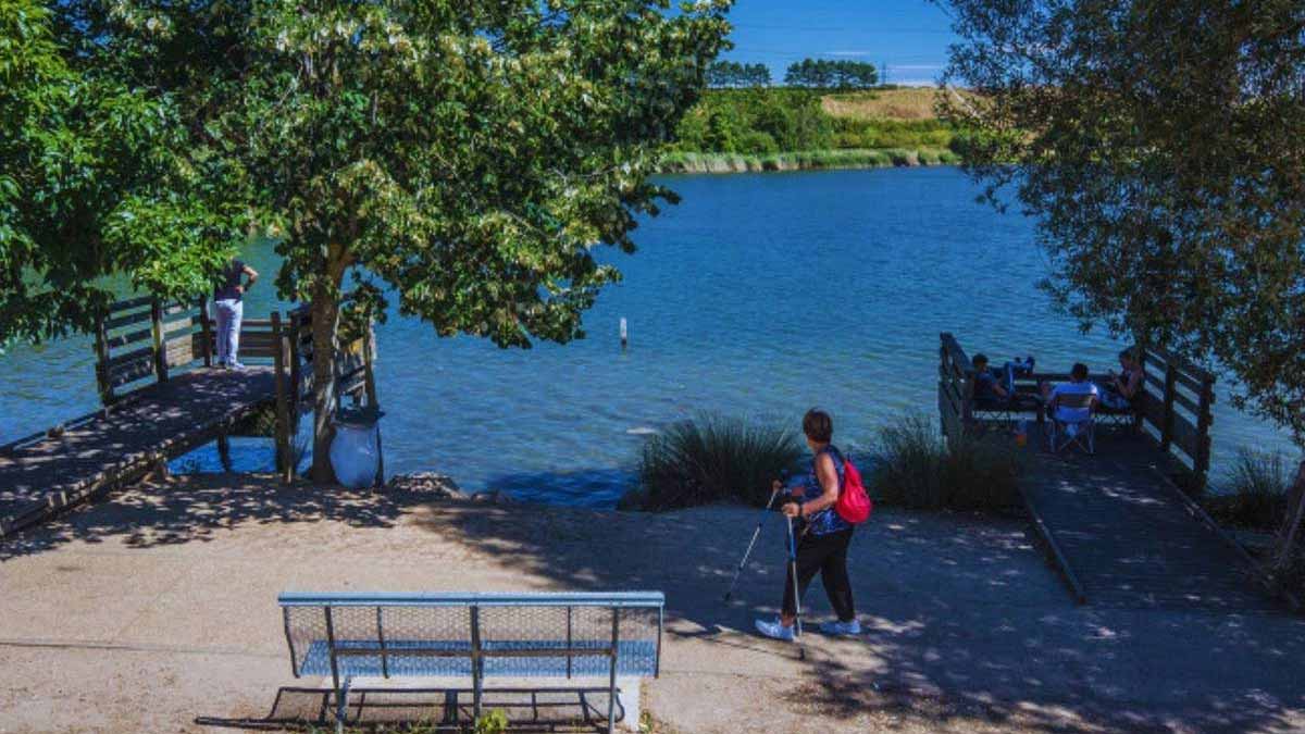 À moins d’une heure de Paris, cette plage secrète est parfaite pour échapper à la chaleur