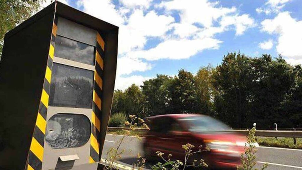Fini les amendes : voici les nouvelles tolérances des radars de vitesse pour 2025 (mobiles et fixes)