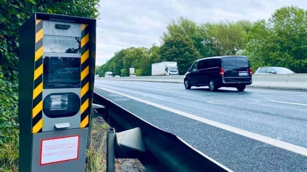 Fini les amendes : découvrez les nouvelles marges d’erreur des radars de vitesse pour 2025 (mobiles et fixes)