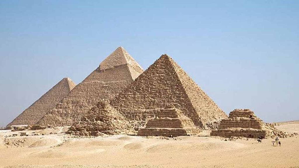 « Mystérieuse », la grande Pyramide de Gizeh concentre de l’énergie électromagnétique dans ses chambres internes