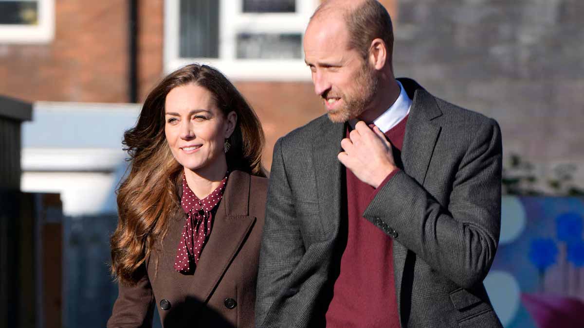 Kate Middleton et William interrompent leurs vacances : ils adressent un message bouleversant