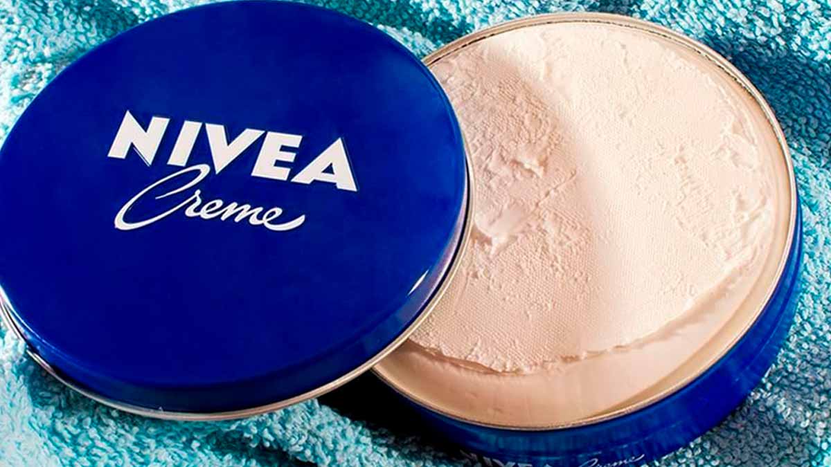 La crème Nivea analysée par des experts : ce qu’ils ont découvert va vous surprendre, incroyable