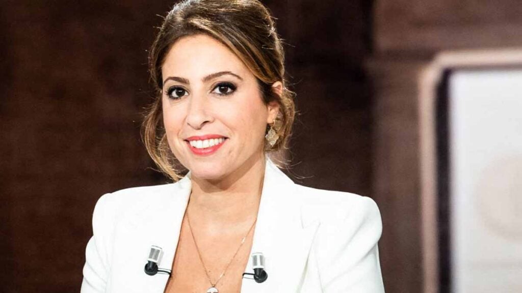 Léa Salamé se mettra « en retrait » du 20 heures de France 2 si son compagnon Raphaël Glucksmann se lance en 2027
