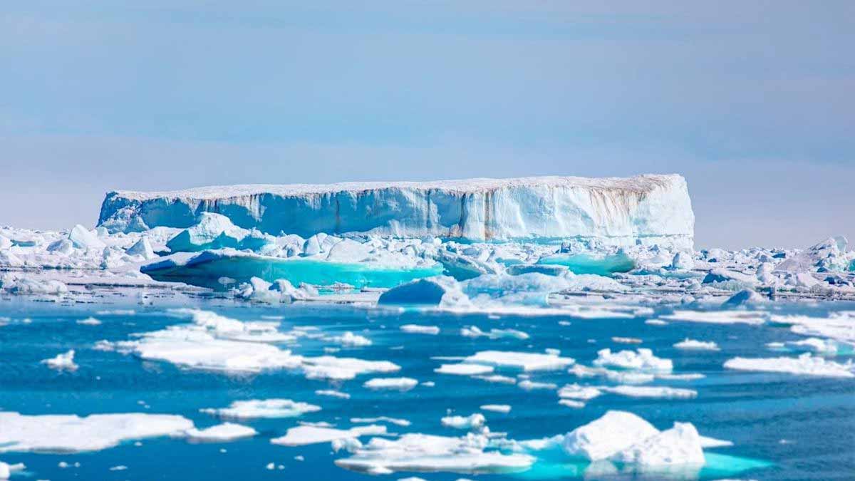 Sous les glaciers du Groenland, des structures rocheuses inconnues révèlent un passé géologique totalement insoupçonné
